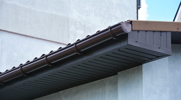 House Plastic Roof Gutter With Soffit and Fascia Board in Bathurst, NSW